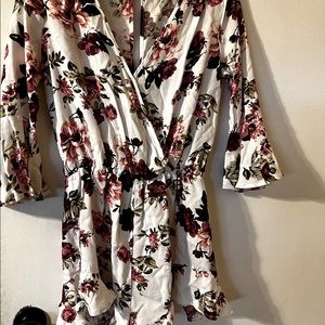 Ambiance floral romper size small